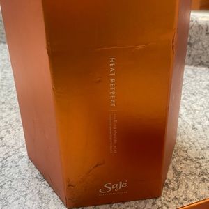 Saje Heat Retreat Soothing Shoulder Wrap